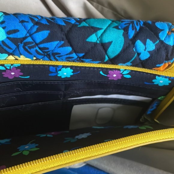 Vera Bradley floral purse main image 0